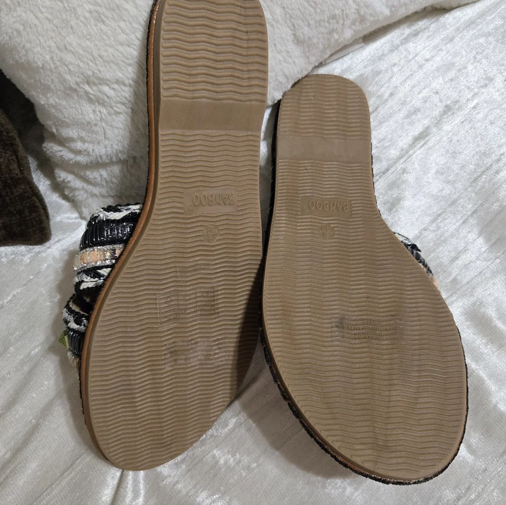 Beaded Black Multicolor Cross-Strap Slide Sandals - Women By Bamboo Size 8 NWOB.